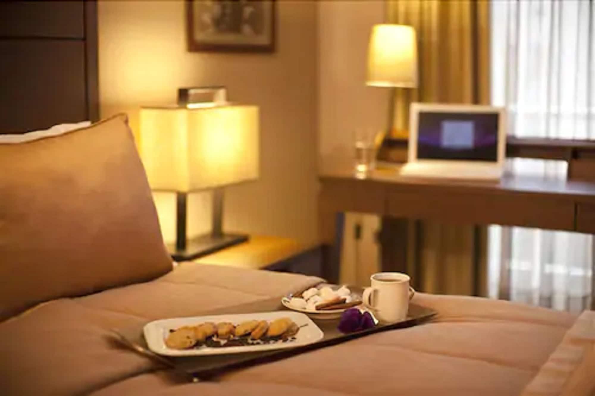 Continental Hotel Pera Стамбул Экстерьер фото