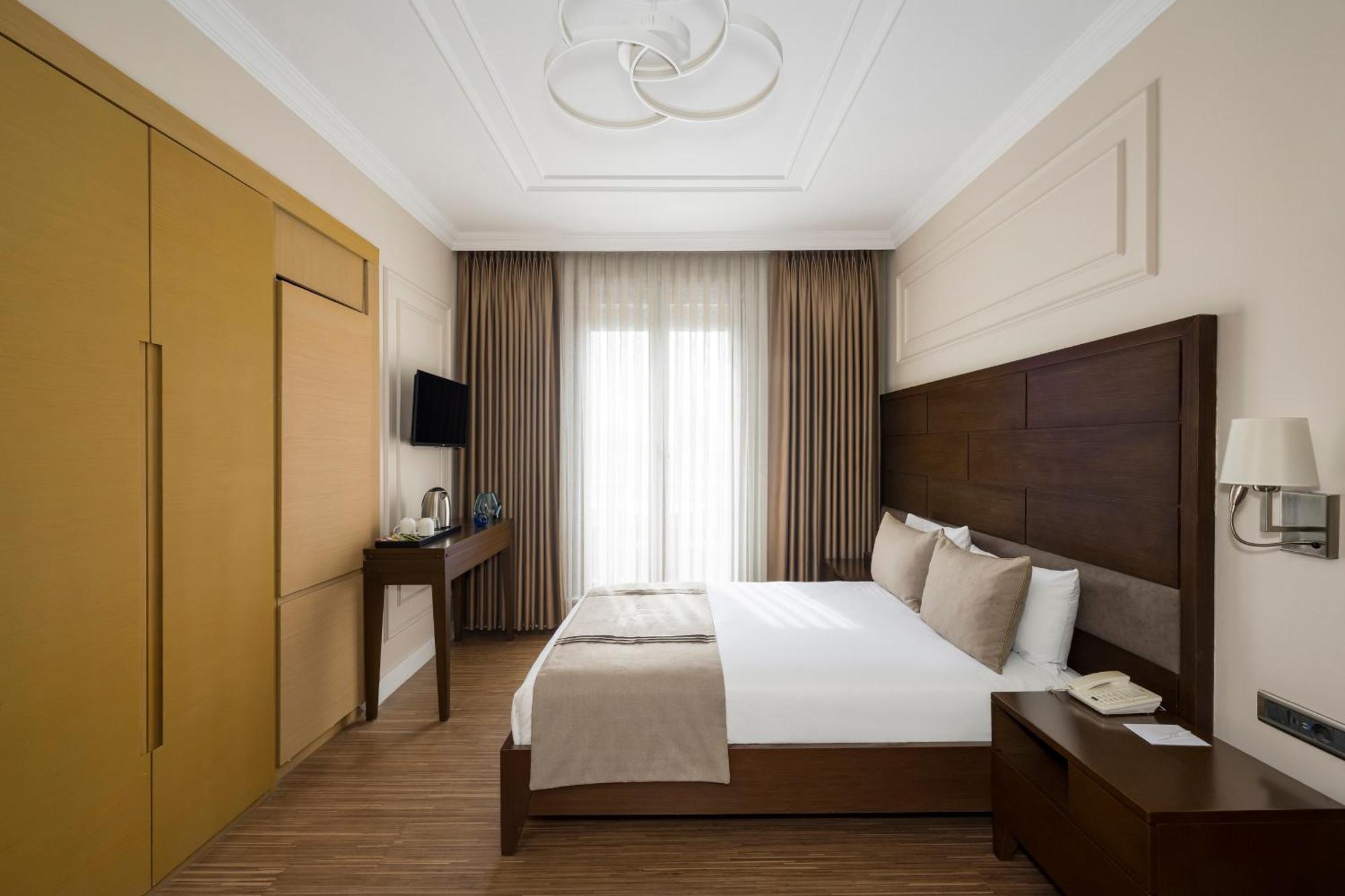 Continental Hotel Pera Стамбул Номер фото