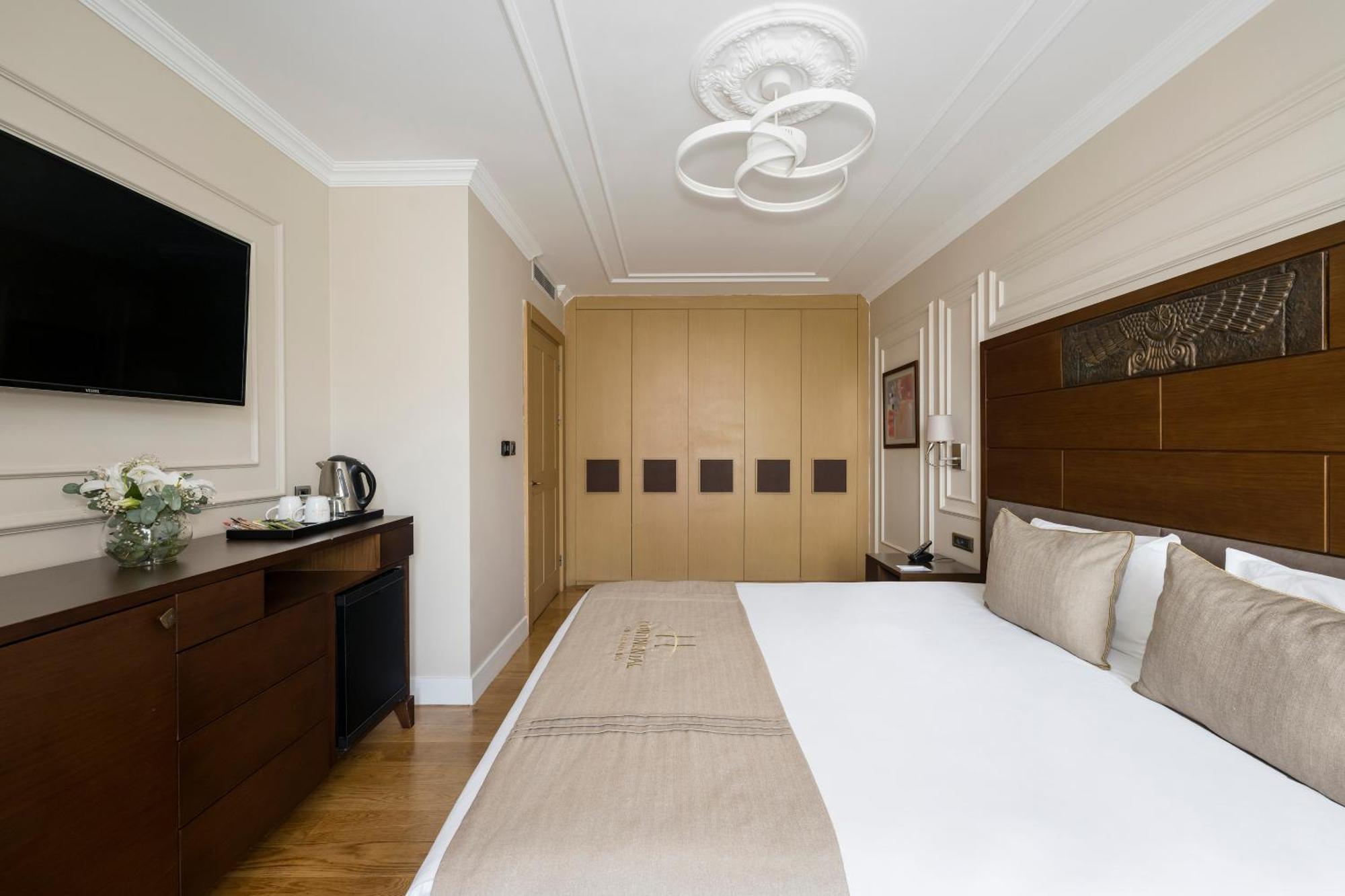 Continental Hotel Pera Стамбул Номер фото