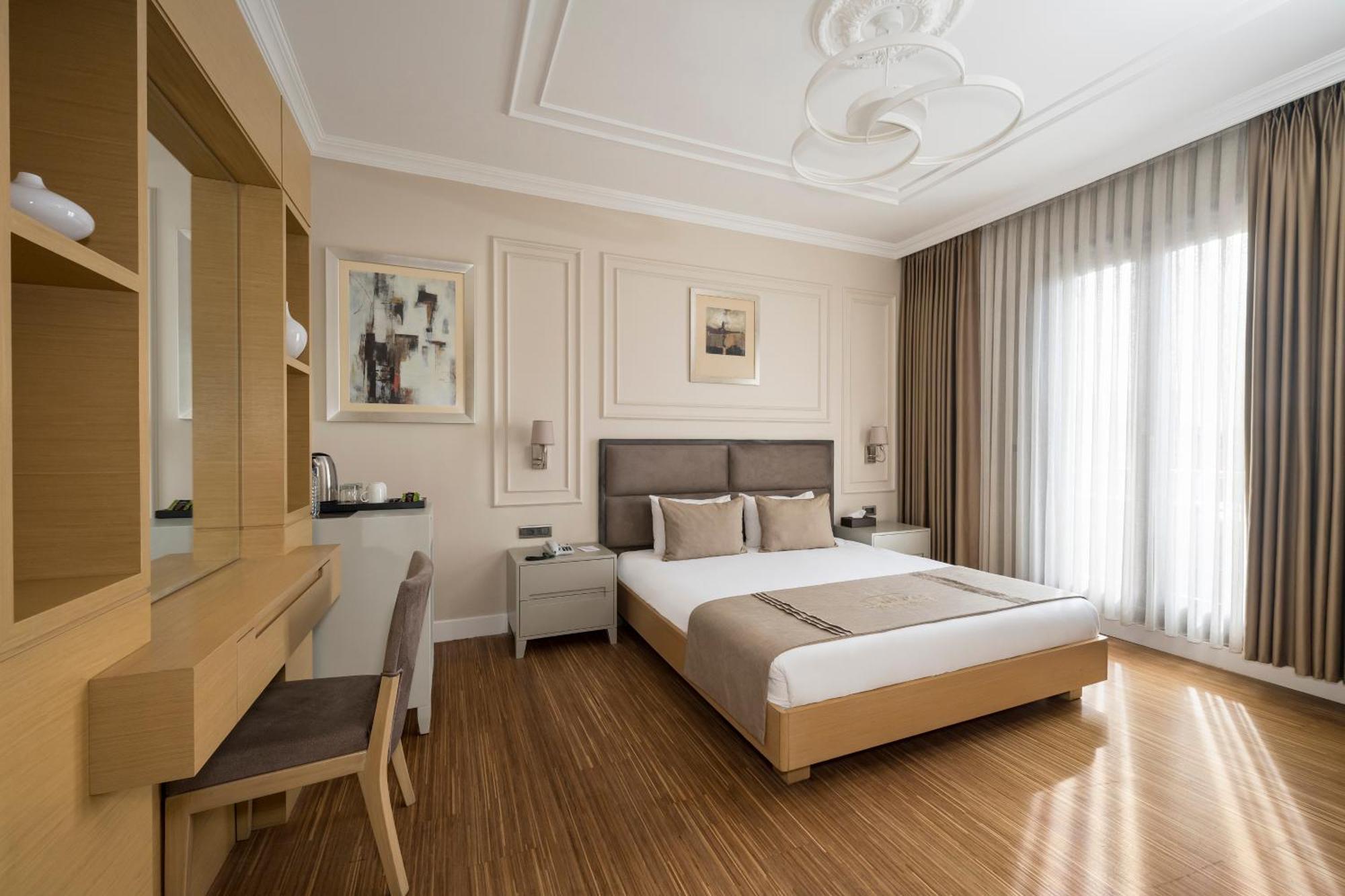 Continental Hotel Pera Стамбул Экстерьер фото
